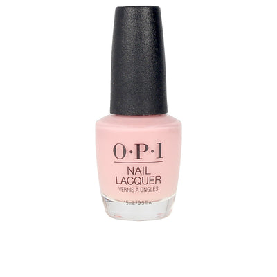 NAIL LACQUER Nail polish lasting up to 7 days