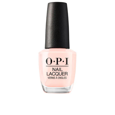 NAIL LACQUER Nail polish lasting up to 7 days