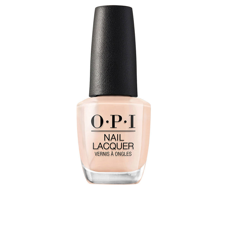 NAIL LACQUER Nail polish lasting up to 7 days
